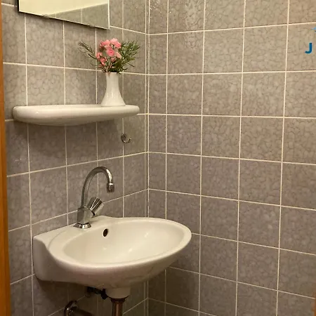 Haus Augusta 161 - Ferienwohnung 1 Apartamento *