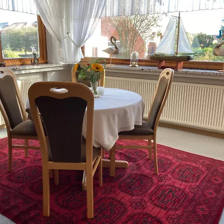 Haus Augusta 161 - Ferienwohnung 1 Apartamento *